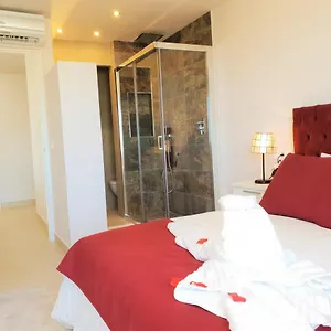  Apartment Fantastic B In Front Of The Sea & Marina Spain